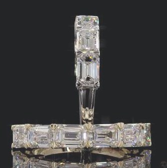 LBD907-EM300 lab-grown diamond band, 14KT